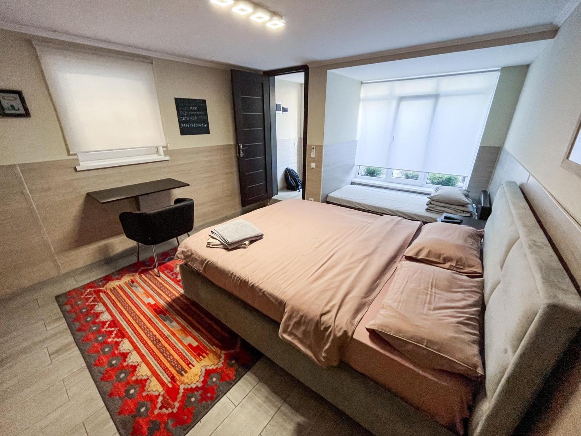 77/5 Hotel Kisinyov Kültér fotó