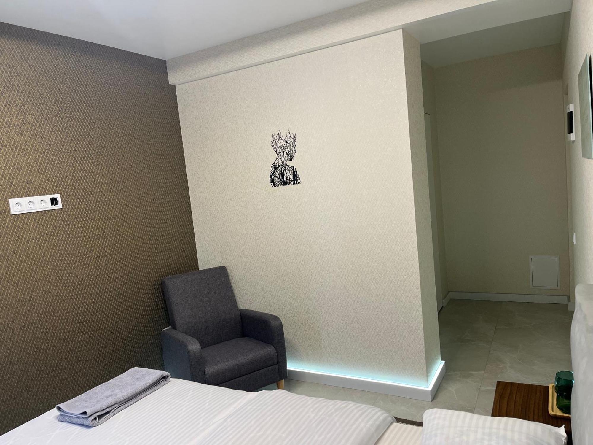 77/5 Hotel Kisinyov Kültér fotó