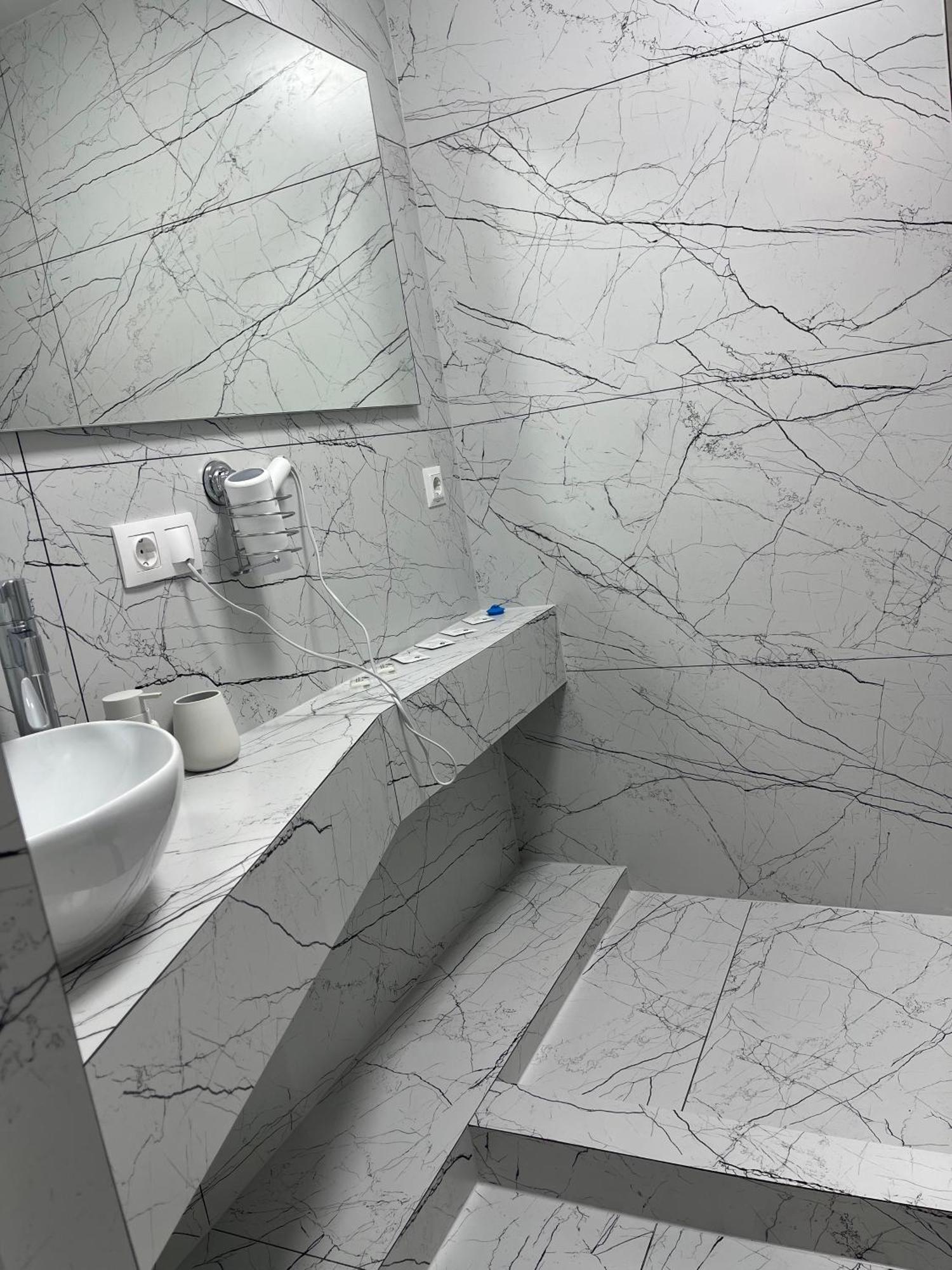 77/5 Hotel Kisinyov Kültér fotó