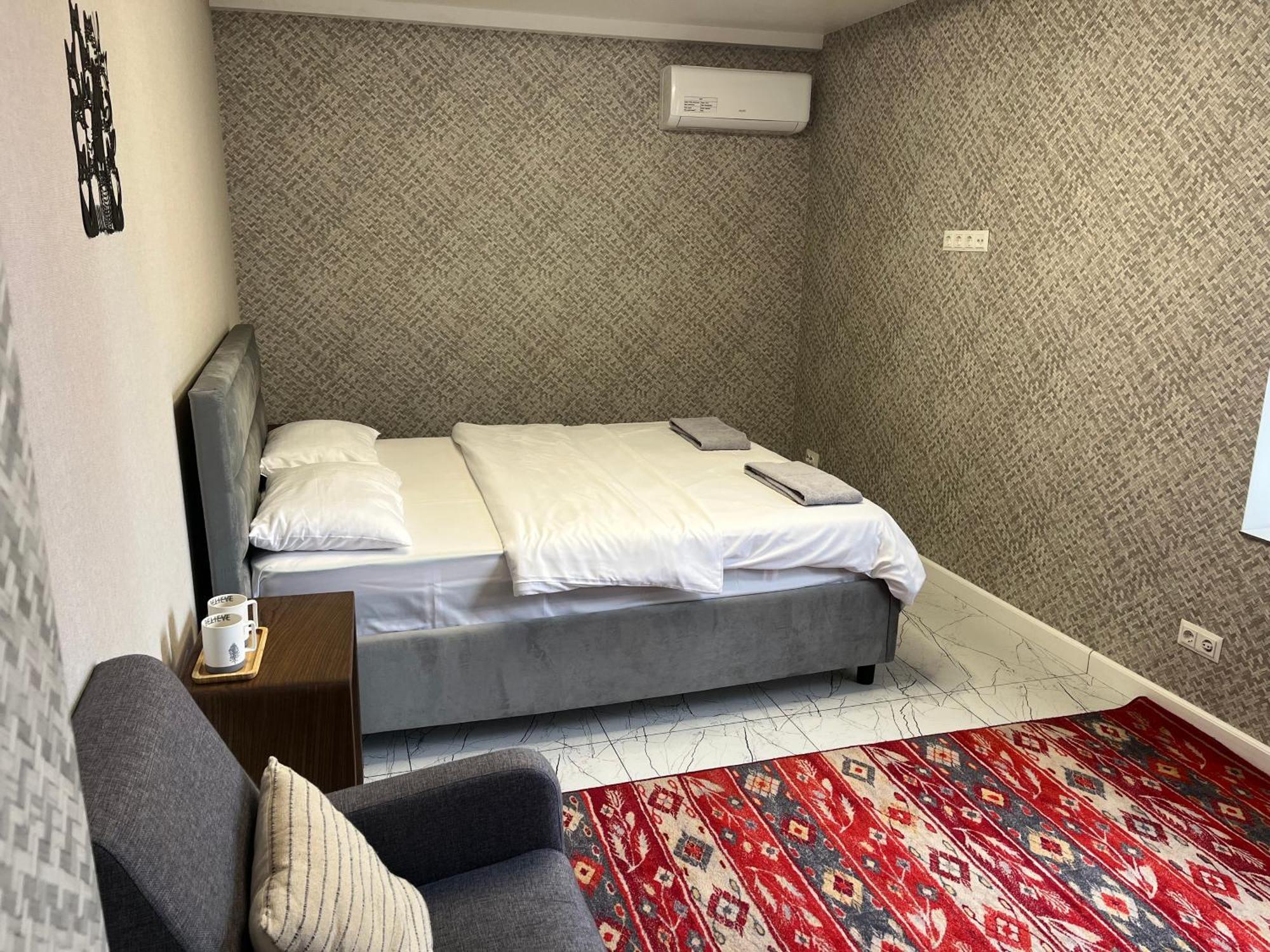 77/5 Hotel Kisinyov Kültér fotó